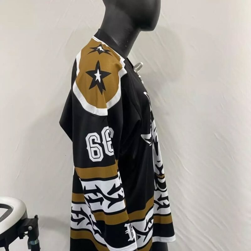 Ice Hockey ( jersey ) Action Photo